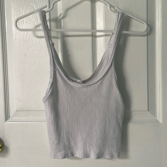 UO white tank - Picture 1 of 2